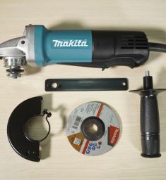 100mm Máy mài góc 840W Makita 9556HP