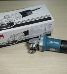 100mm Máy mài góc Makita 9553B