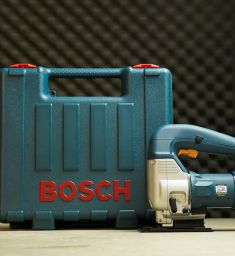 Máy cưa lọng 580W Bosch GST 80 PBE 